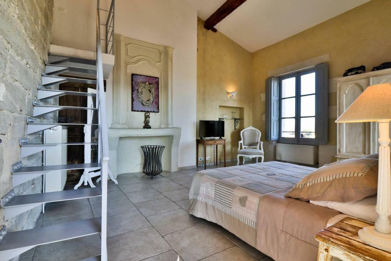 Le Posterlon Bed & Breakfast Caumont-sur-Durance Екстериор снимка